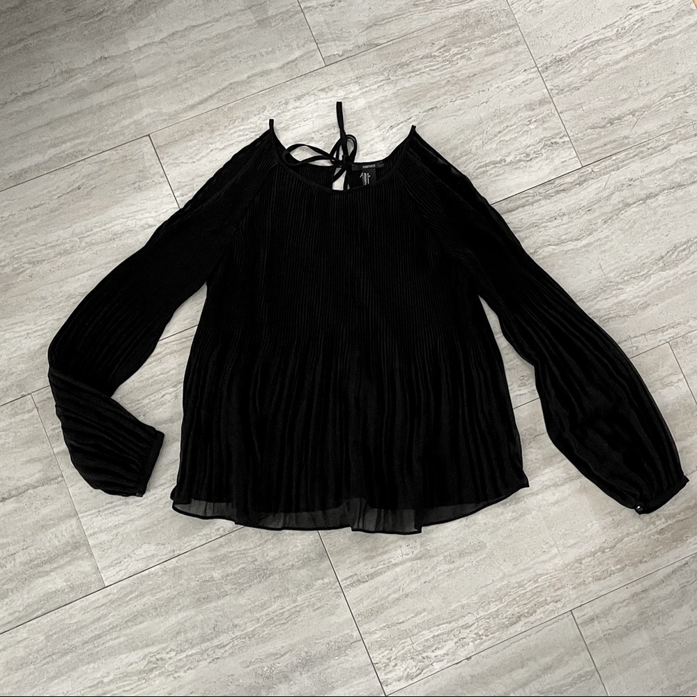 NEW Forever 21 Sheer Cut-out Blouse